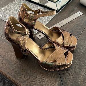 Brand new bronze lizard print Michael Kors shoes